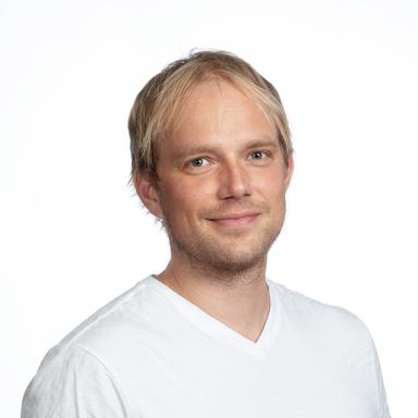 Mikael Anttinen, Lääketieteen lisensiaatti — Pihlajalinna