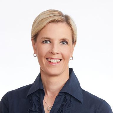 Tina Appelroth-Ilvessalo, Lääketieteen lisensiaatti — Pihlajalinna